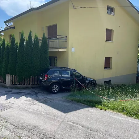 La Casa Dei Cipressi Apartmán Belluno